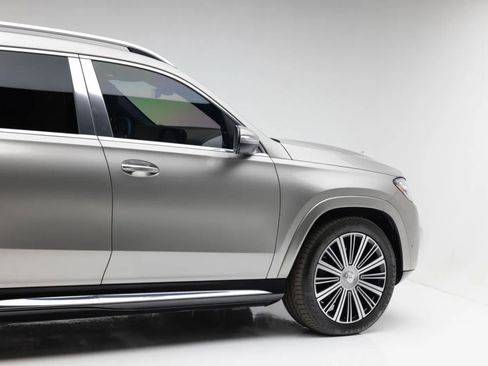 Used 2022 Mercedes-Benz Maybach GLS 600 4MATIC image 39