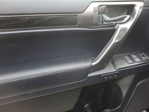 Certified 2023 Lexus GX 460 w/ Black Line Special Edition image 10