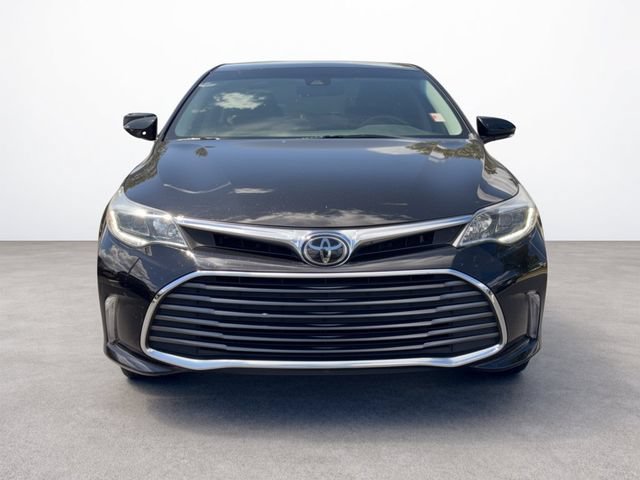 Used 2018 Toyota Avalon Limited FWD image 8