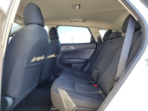 Used 2024 Kia Sportage LX image 16