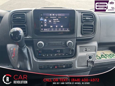 Used 2025 RAM ProMaster 2500 w/ Convenience Group FWD image 14