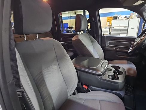 Used 2024 RAM 3500 Big Horn image 26