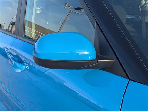 Used 2023 Kia Soul EX image 10