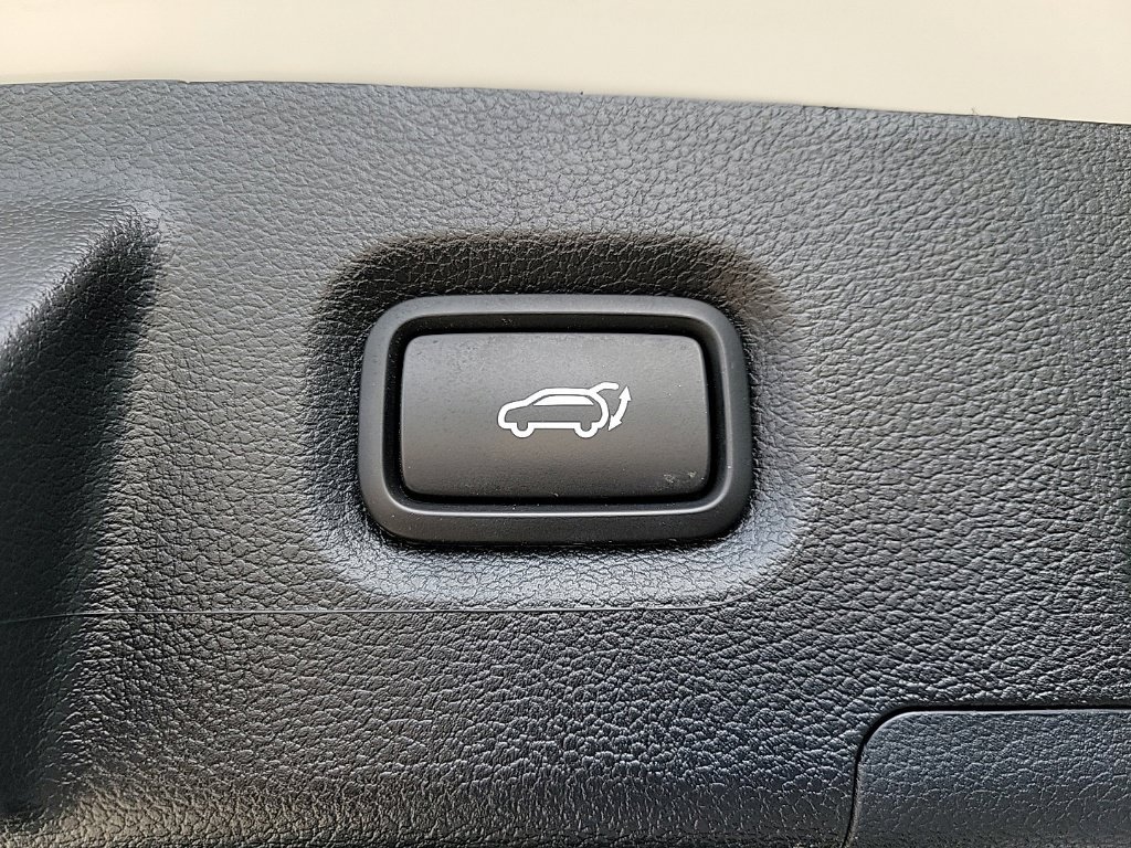 Used 2023 Hyundai Santa Fe Limited AWD/4WD image 22
