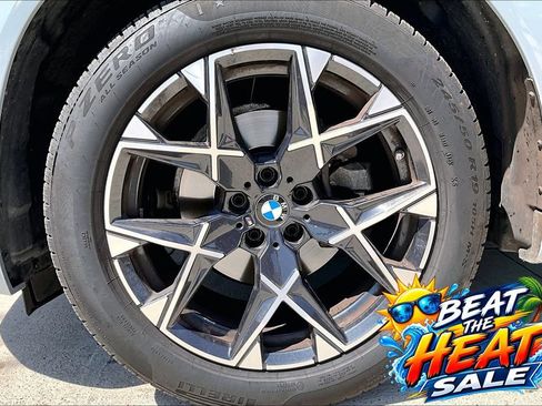 Used 2025 BMW X3 xDrive30i AWD/4WD image 11