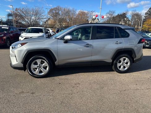 Used 2021 Toyota RAV4 XLE image 4