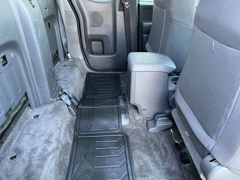 Used 2015 Nissan Frontier S image 14