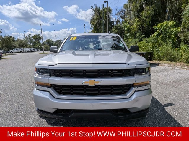 Used 2018 Chevrolet Silverado 1500 Custom w/ Custom Value Package RWD image 8