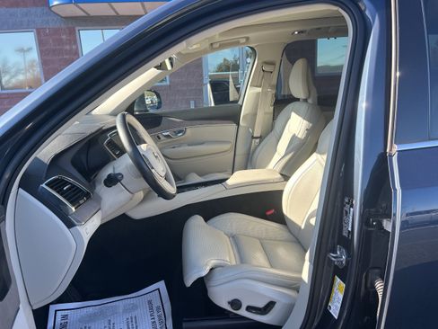 Used 2021 Volvo XC90 T6 Inscription w/ Advanced Package image 11