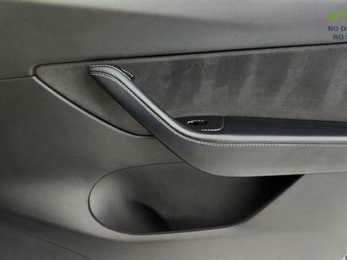 Used 2020 Tesla Model Y Long Range AWD/4WD image 36