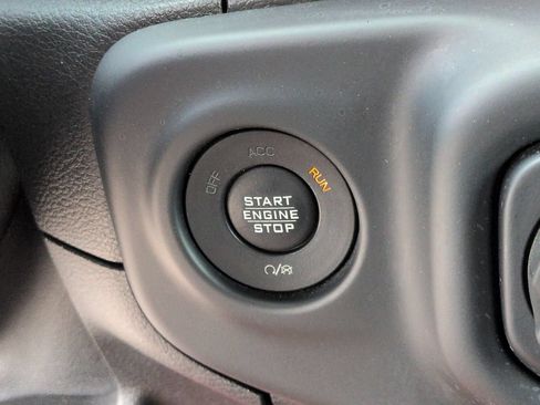 Used 2019 Jeep Wrangler Rubicon w/ Steel Bumper Group AWD/4WD image 26