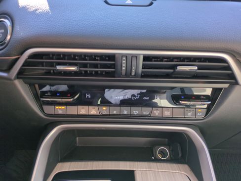 Certified 2025 MAZDA CX-90 Plug-In Hybrid w/ Preferred image 22