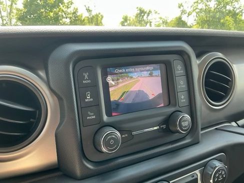 Used 2020 Jeep Gladiator Sport w/ Quick Order Package 24S AWD/4WD image 30