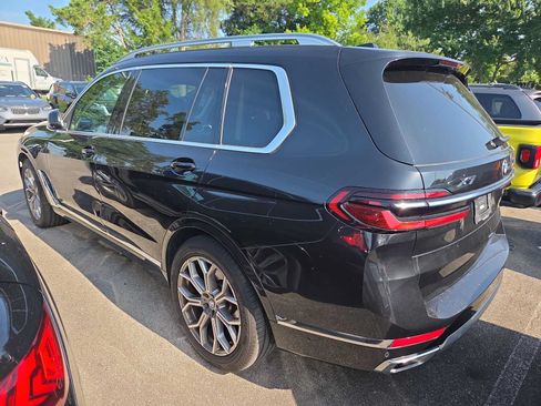 Used 2025 BMW X7 xDrive40i AWD/4WD image 6