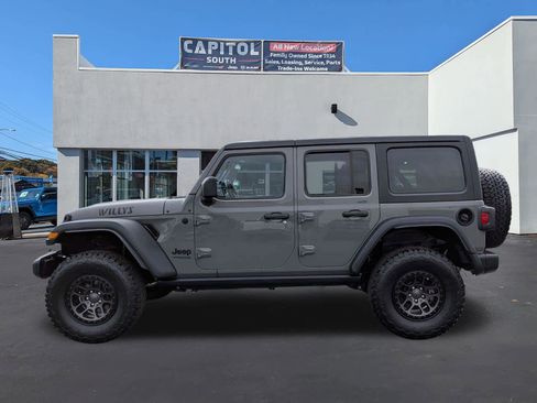 Used 2022 Jeep Wrangler Unlimited Sport image 5