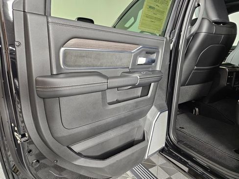 New 2026 RAM 3500 Laramie AWD/4WD image 33