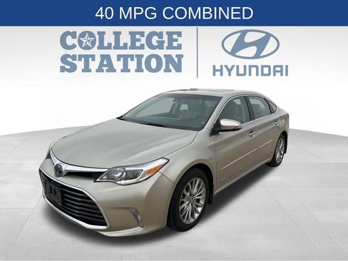Used 2018 Toyota Avalon Limited image 5