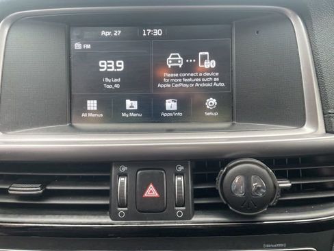 Used 2017 Kia Optima LX w/ Convenience Plus Package FWD image 25