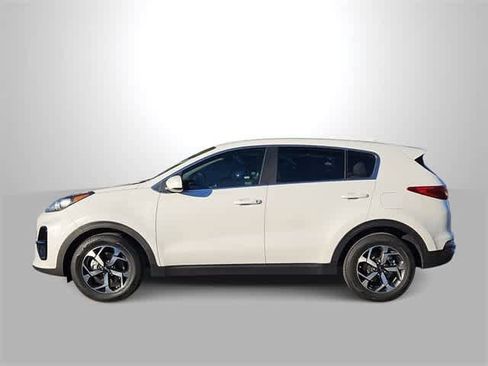 Used 2022 Kia Sportage LX image 5