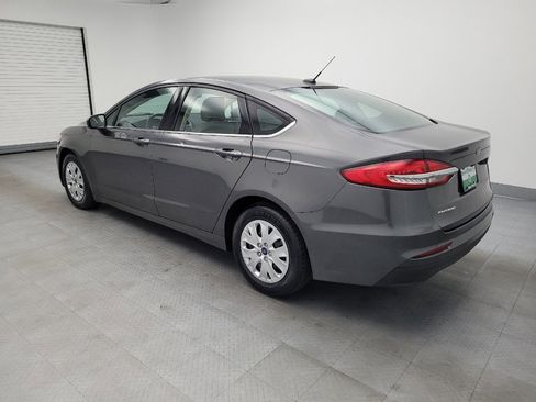Used 2019 Ford Fusion S image 3