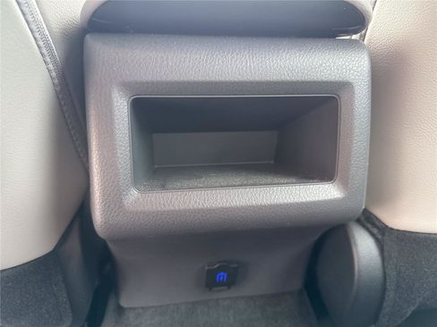Used 2024 Toyota Camry SE FWD image 31