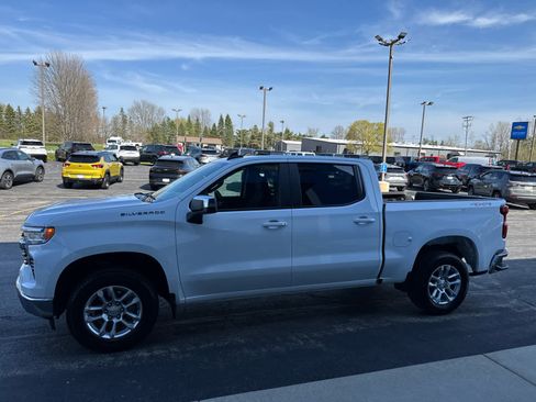 Used 2023 Chevrolet Silverado 1500 LT AWD/4WD image 11