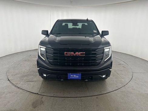 Used 2024 GMC Sierra 1500 Elevation RWD image 2