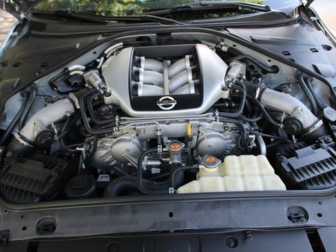 Used 2009 Nissan GT-R Premium AWD/4WD image 50
