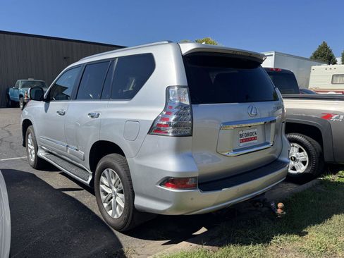 Used 2015 Lexus GX 460 w/ Premium Package AWD/4WD image 2