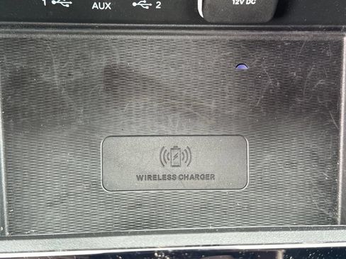 Used 2025 Jeep Grand Cherokee Altitude AWD/4WD image 27
