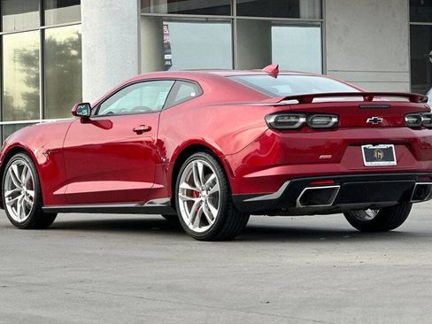 Used 2022 Chevrolet Camaro SS w/ Design Package 3 image 4