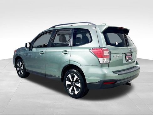 Used 2018 Subaru Forester 2.5i Premium AWD/4WD image 7