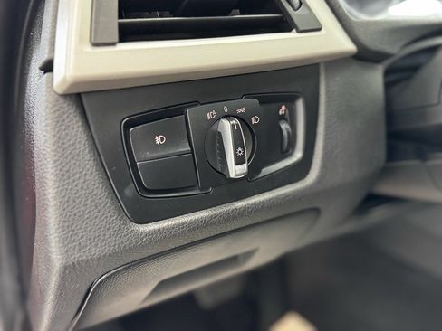 Used 2015 BMW 320i xDrive Sedan image 16