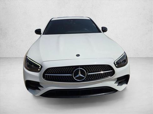 Used 2021 Mercedes-Benz E 350 Sedan image 2