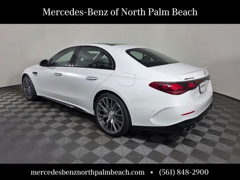 New 2026 Mercedes-Benz E 53 AMG e 4MATIC Sedan image 4