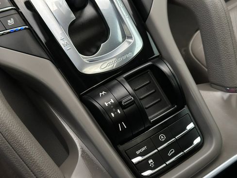 Used 2013 Porsche Cayenne AWD/4WD image 37