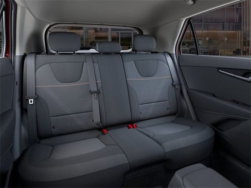 New 2025 Kia Niro LX image 16