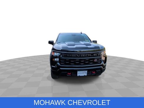 Used 2024 Chevrolet Silverado 1500 Custom Trail Boss AWD/4WD image 3
