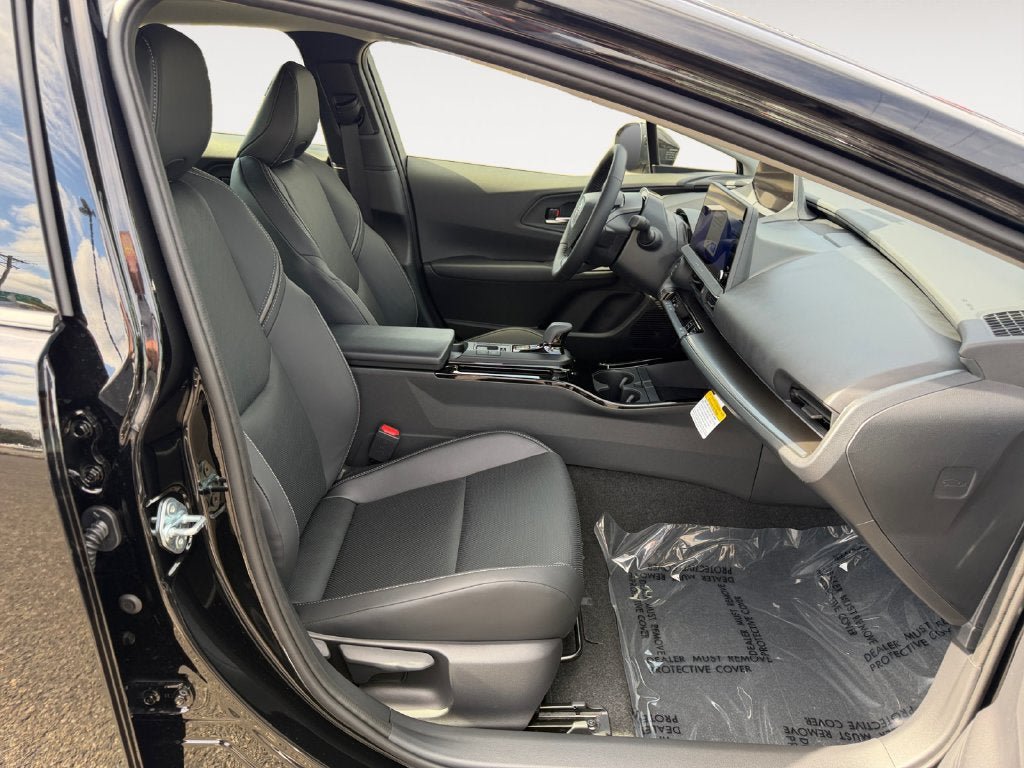 New 2027 Toyota Prius Plug-In Hybrid FWD image 24
