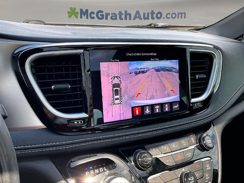 Used 2022 Chrysler Pacifica Limited w/ S Appearance Package FWD image 17