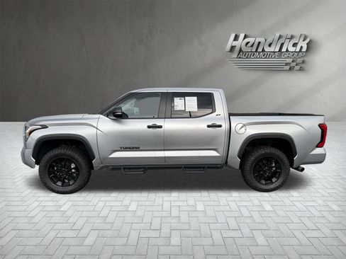 Used 2024 Toyota Tundra SR5 w/ SR5 Convenience Package AWD/4WD image 7
