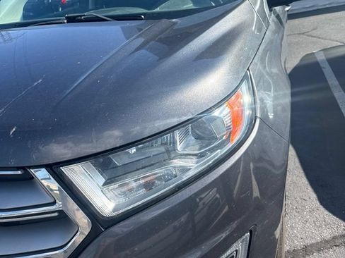 Used 2018 Ford Edge SEL w/ Equipment Group 201A AWD/4WD image 2