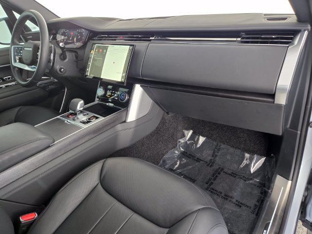 Certified 2023 Land Rover Range Rover SE AWD/4WD image 18