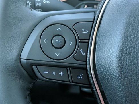 Used 2020 Toyota Camry SE FWD image 23