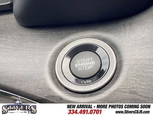 Used 2021 Jeep Grand Cherokee L Overland w/ Luxury Tech Group IV AWD/4WD image 61
