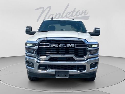 Used 2026 RAM 2500 Big Horn AWD/4WD image 9