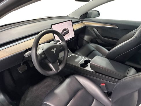 Certified 2023 Tesla Model 3 Standard Range RWD image 9