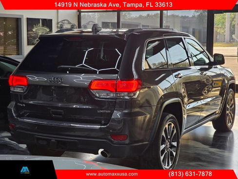 Used 2018 Jeep Grand Cherokee Limited w/ Luxury Group II image 11