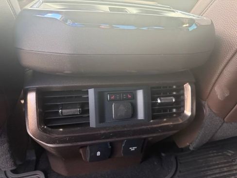Used 2025 Ford F150 King Ranch w/ FX4 Off-Road Package AWD/4WD image 32