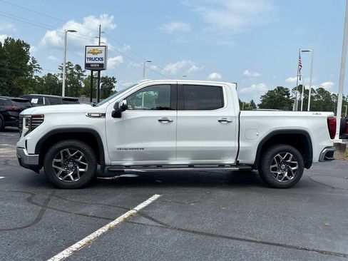 Used 2023 GMC Sierra 1500 SLT w/ SLT Premium Package AWD/4WD image 24